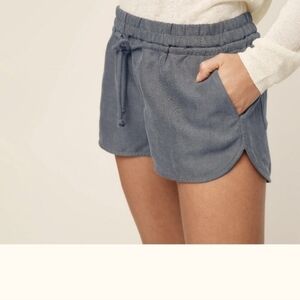 Aritzia Community Habitus‎ shorts, Linen blend,M